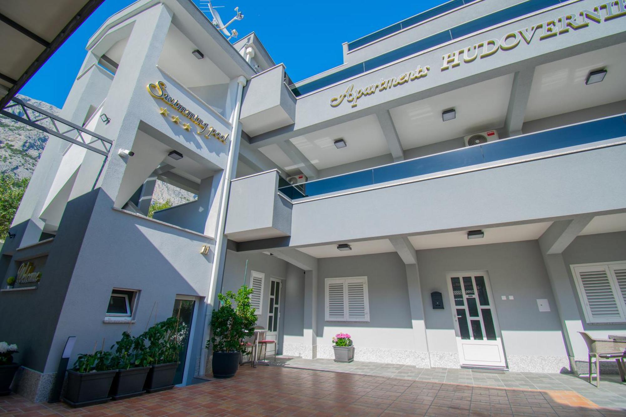 Apartments Hudovernik Baška Voda Εξωτερικό φωτογραφία