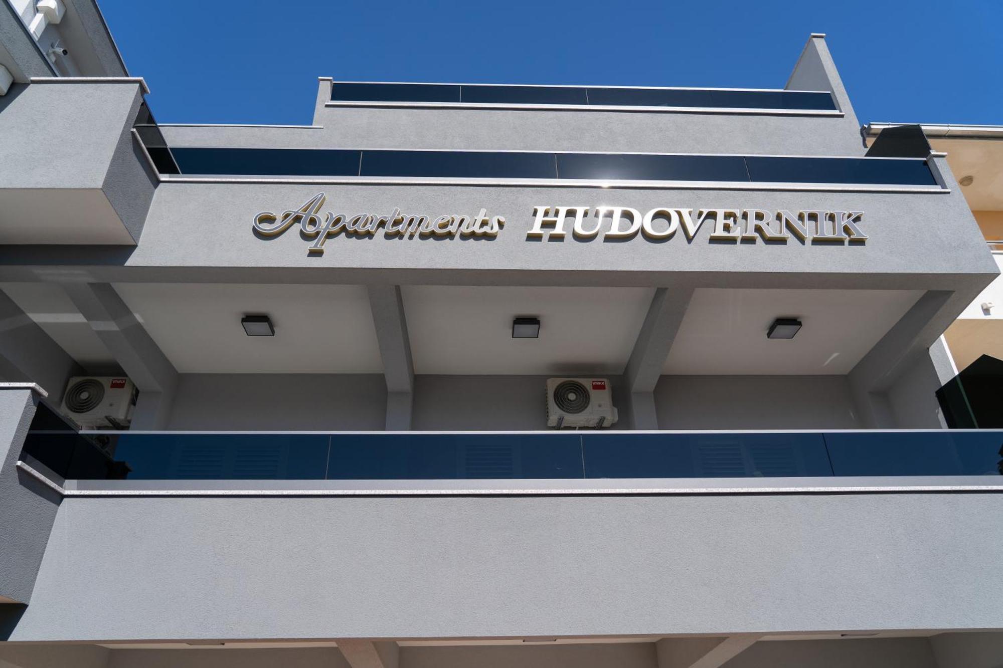 Apartments Hudovernik Baška Voda Εξωτερικό φωτογραφία