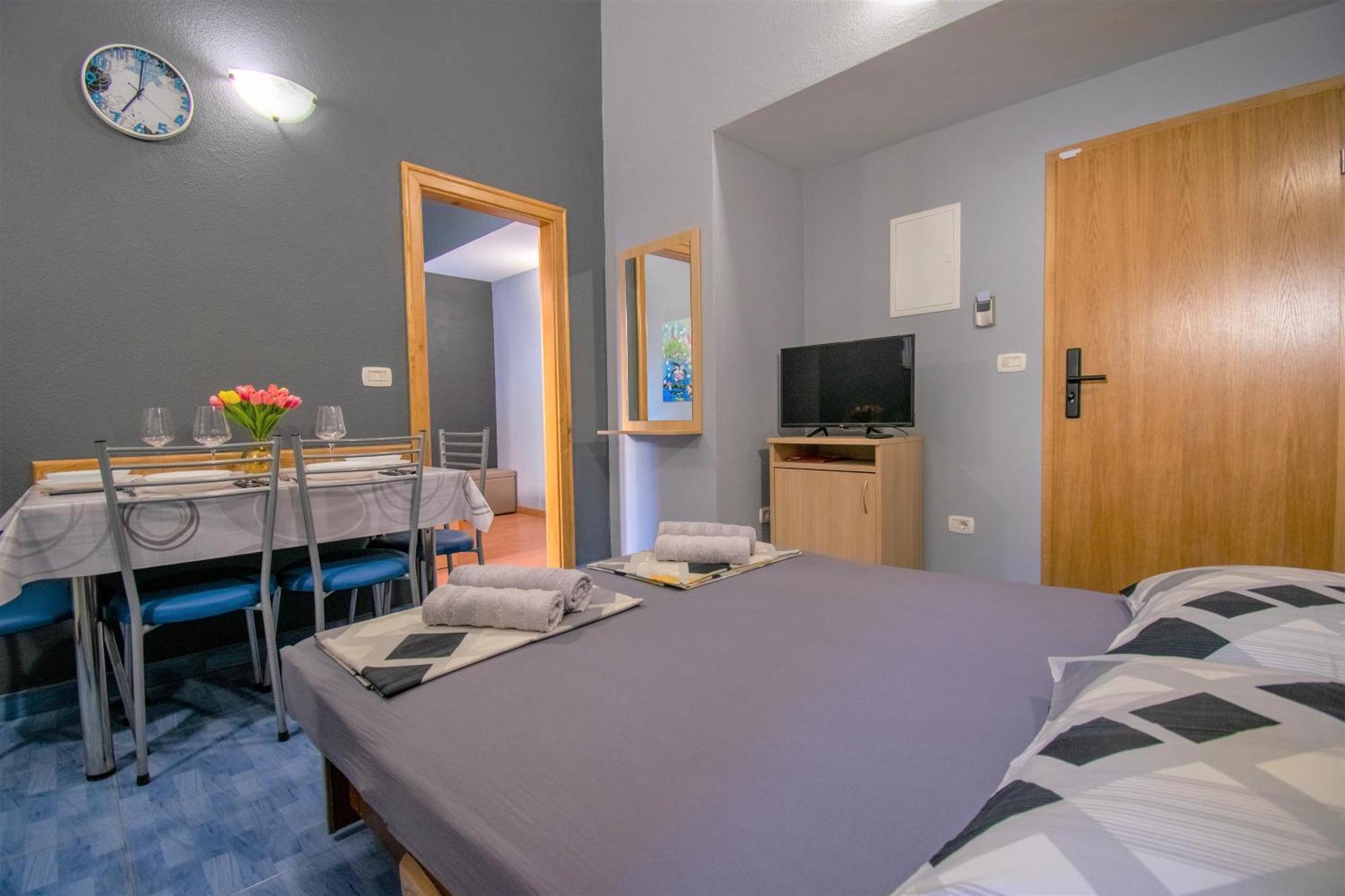 Apartments Hudovernik Baška Voda Εξωτερικό φωτογραφία