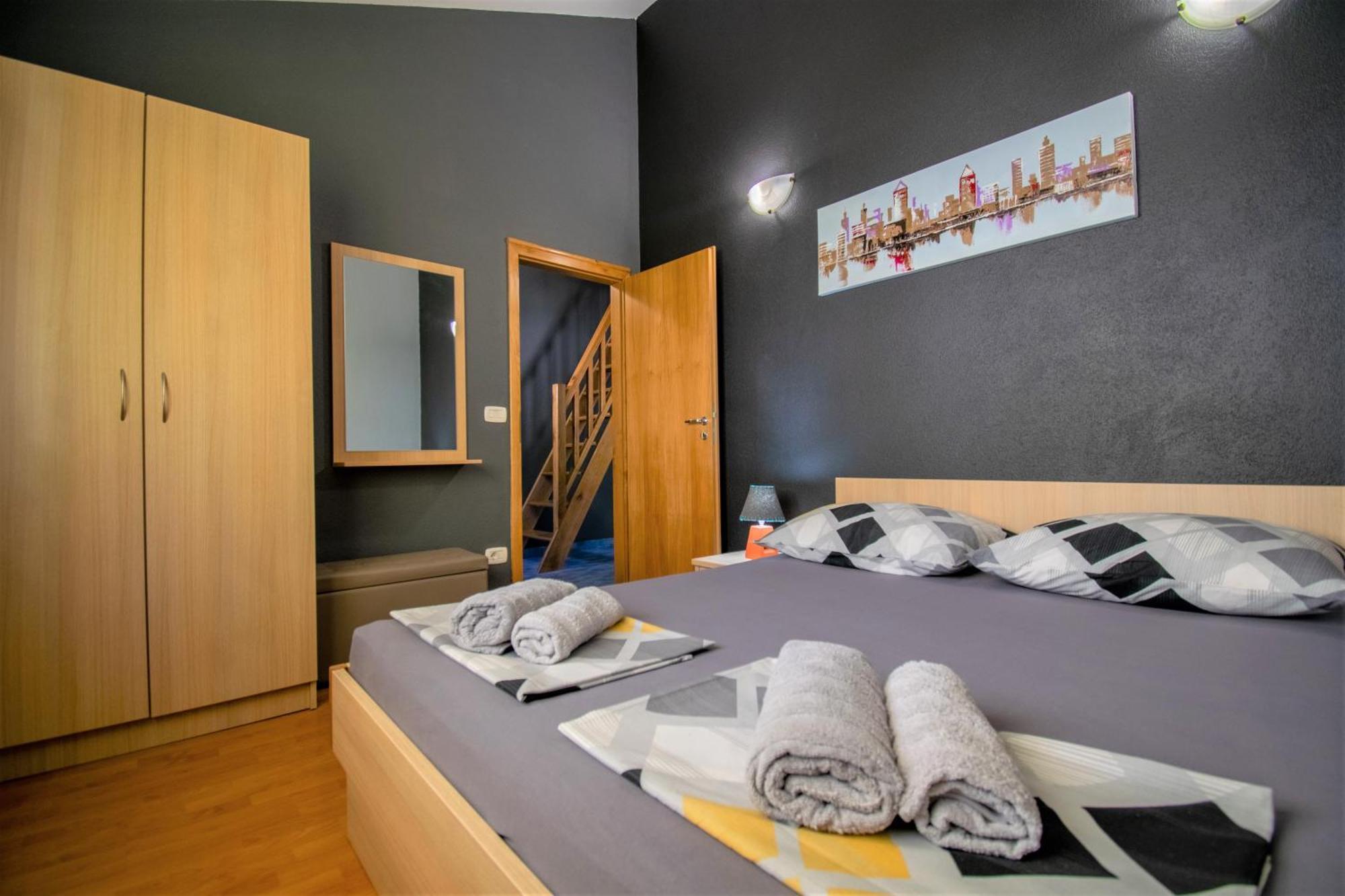 Apartments Hudovernik Baška Voda Εξωτερικό φωτογραφία