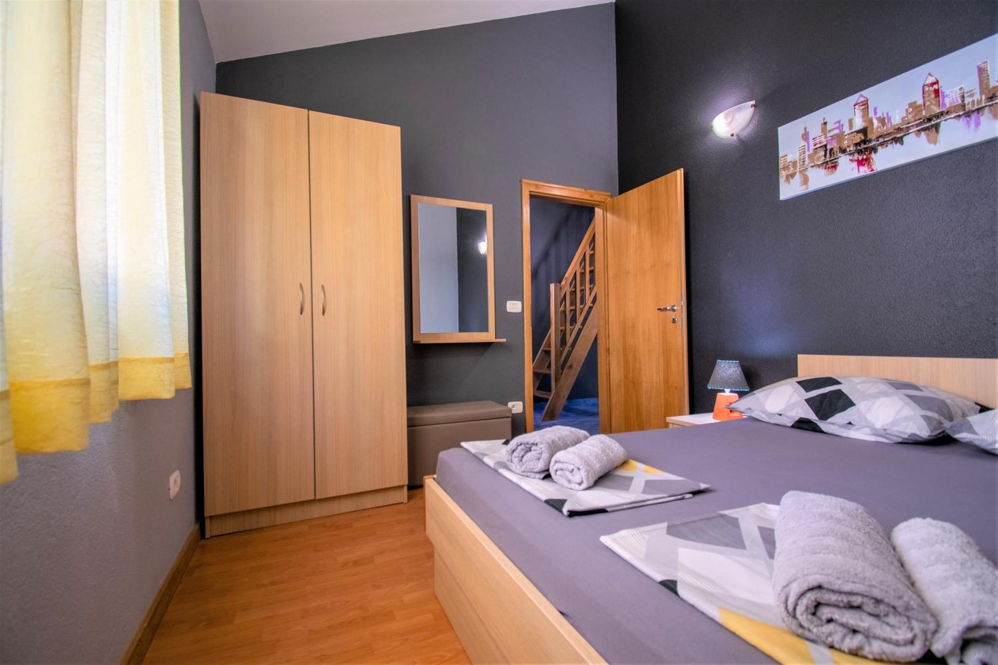 Apartments Hudovernik Baška Voda Εξωτερικό φωτογραφία